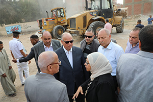 محافظ القاهرة يقود حملة مكبرة لإزالة التعديات على عدد من قطع الأراضى الزراعية بحى المرج