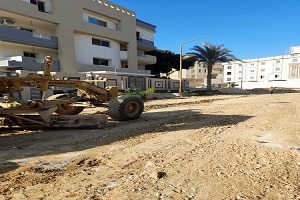 حملات لرفع كفاءة اعمال الرصف في شوارع الحي