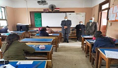 مدير تعليم العاصمة يتفقد لجان الشهادة الإعدادية