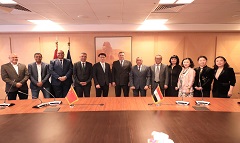 مراسم توقيع بروتوكول تعاون بين المجلس الأعلى للآثار ومتحف شنغهاي بالصين