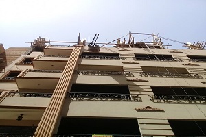  متابعة أعمال البناء بحي روض الفرج