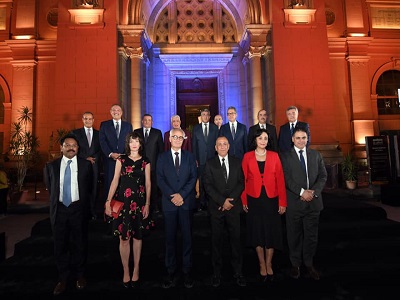 وزير السياحة والآثار والأمين العام لمنظمة السياحة العالمية يجتمعان مع بعض ممثلي القطاع السياحي الخاص