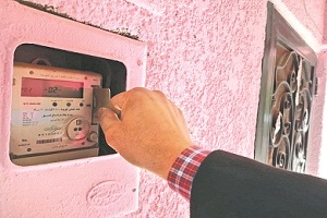 الكهرباء: الإنتهاء من إنشاء قاعدة بيانات لمستخدمي العدادات الذكية قريبًا