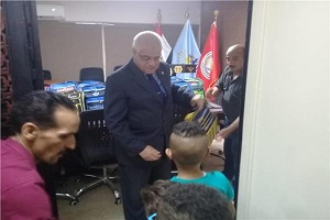 توزيع ٣٥٠ حقيبة مدرسية للأطفال غير القادرين بالبساتين