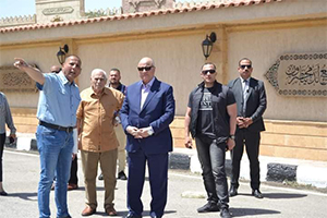 محافظ القاهرة يتفقد أعمال نظافة وتجميل مقابر الوفاء والأمل وخلف الغابة الشجرية