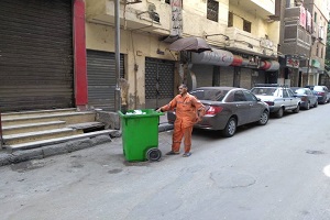 متابعة اعمال النظافة بشوارع الحي