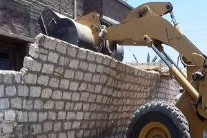 حي حلوان يزيل مباني مقامة على أملاك دولة في حملة مشتركة مع "المرافق"