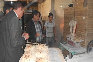 حملات تفتيشية على المخابز ومحال البقالة في حي «15 مايو»