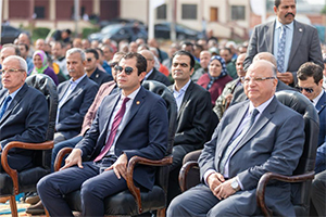 محافظ القاهرة يشهد معرض الحماية الاجتماعية الذى نظمه صندوق تحيا مصر