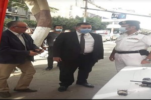 تفقد نائب المحافظ سير انتظام العملية الإنتخابية بالحي 