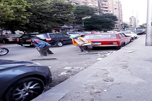 متابعة نظافة وتجريد شوارع الحي