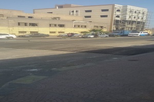 عمل مطبات صناعية أمام قسم الجمالية