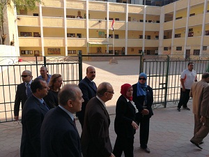 محافظ القاهرة يتفقد مدرسة جمال عبد الناصر الرسمية للغات