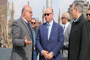 محافظ القاهرة يتفقد ميدان التحرير