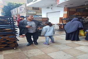 رفع الإشغالات المخالفة من شوارع الحي