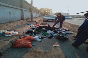 حملة نظافه ببعض شوارع الحي