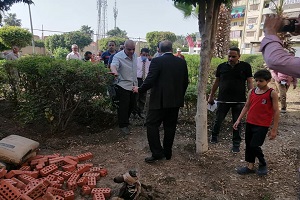 متابعة تطوير الحدائق بنطاق الحى