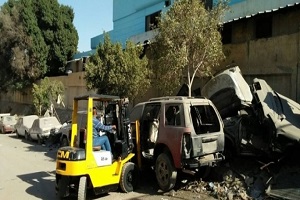 حملة لإزالة الاشغالات والسيارات المتهالكة من شوارع التبين