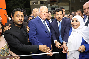 وزير الشباب والرياضة ومحافظ القاهرة يفتتحان أعمال تطوير إستاد السلام