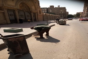 حي حلوان يشن حملة على المخالفات