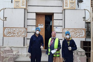 رش وتطهير المساجد والكنائس بحي المقطم