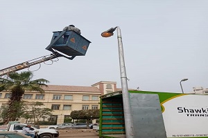 التواجد المستمر بالشوارع والميادين لمتابعة أعمال الحي