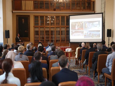 أخر الاكتشافات والافتتاحات والمشروعات الآثرية الجديدة في مصر بمحاضرة بجامعة تشارلز ببراج