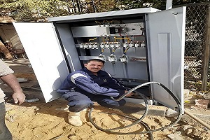 متابعة اعمال الصيانة بشوارع الحي 