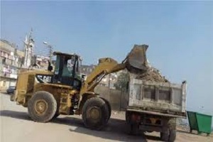 حي دار السلام يجري حملة رفع إشغالات ونظافة مكبرة