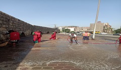 غسيل الأرصفه والبلدورات وأعلى سور مجرى العيون بالسيدة زينب