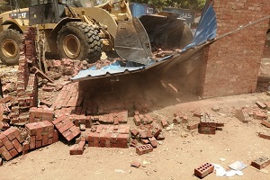 محافظ القاهرة يوجه بمتابعة المخالفات وإزالتها