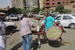 حملة موسعة لرفع الاشغالات بالحي