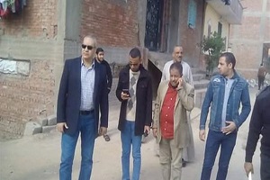 حملة مكبرة بحي حلوان لإغلاق المقاهي والمحلات المخالفة