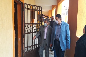 متابعة أعمال التطوير بالمدارس بنطاق الحى 