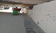 استعدادا لموسم الامطار..حملات نظافة مكثفة وتنظيف بالوعات الصرف بالمنطقة الجنوبية 