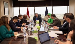 وزير السياحة والآثار يلتقي سكرتير عام منظمة الدول الثماني النامية للتعاون الاقتصاديD8