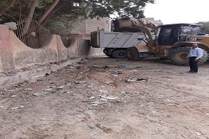 استمرارية حملات النظافة بصفه يوميه بشوارع الحي
