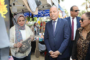 محافظ القاهرة يفتتح معرض "بازار القاهرة السادس" بحديقة الازهر