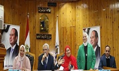 مدير تعليم القاهرة يشهد اجتماع المنتدبين من وإلى المحافظات