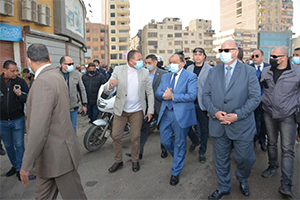 وزير التنمية المحلية ومحافظ القاهرة يتفقدان أحياء المنطقتين الشرقية والغربية 