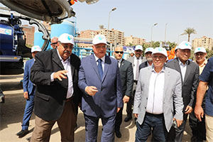 محافظ القاهرة يتفقد محطة الصرف الصحي بعين شمس إستعدادًا لموسم سقوط الأمطار