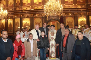 تهنئة السيد رئيس الحي للأخوة الأقباط