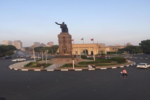 صيانة وتطوير الطرق بالحي