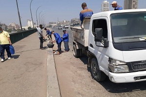 تكثيف أعمال النظافة اليومية بحي المعادي