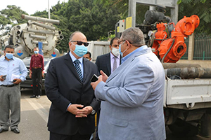 محافظ القاهرة يتفقد الشفاطات وفرق الطوارئ بطريق صلاح سالم