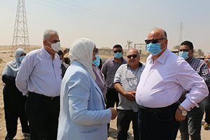 محافظ القاهرة يتفقد طريق الاوتوستراد بمايو 