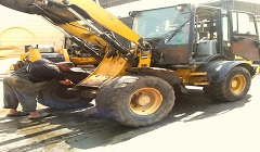 الصيانة الدورية لكافة اللوادر والحفارات