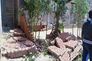 حملة لإزالة التعديات من الأرصفه بحي التبين