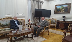 محافظ القاهرة يستقبل مساعد وزير الخارجية للشئون الأسيوية