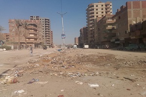 حملة لرفع مخلفات القمامة بمحيط كوبرى المشروع